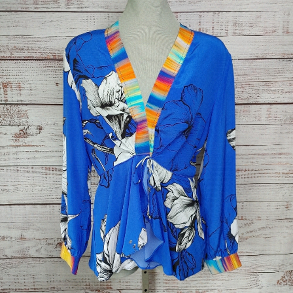 ROBERT Graham silk wrap top size M